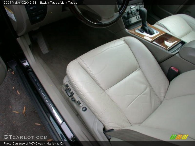 Black / Taupe/Light Taupe 2005 Volvo XC90 2.5T