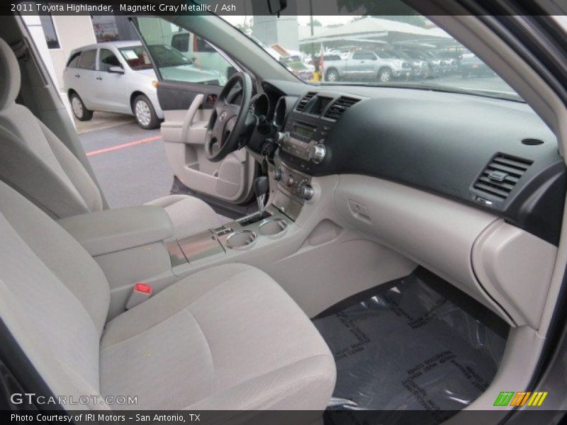 Magnetic Gray Metallic / Ash 2011 Toyota Highlander
