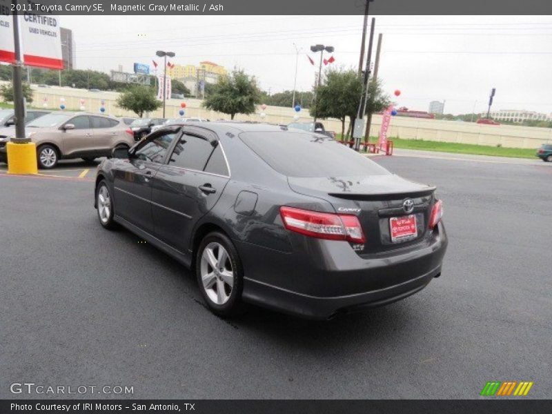 Magnetic Gray Metallic / Ash 2011 Toyota Camry SE