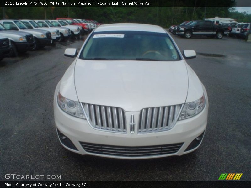 White Platinum Metallic Tri-Coat / Light Camel/Olive Ash 2010 Lincoln MKS FWD