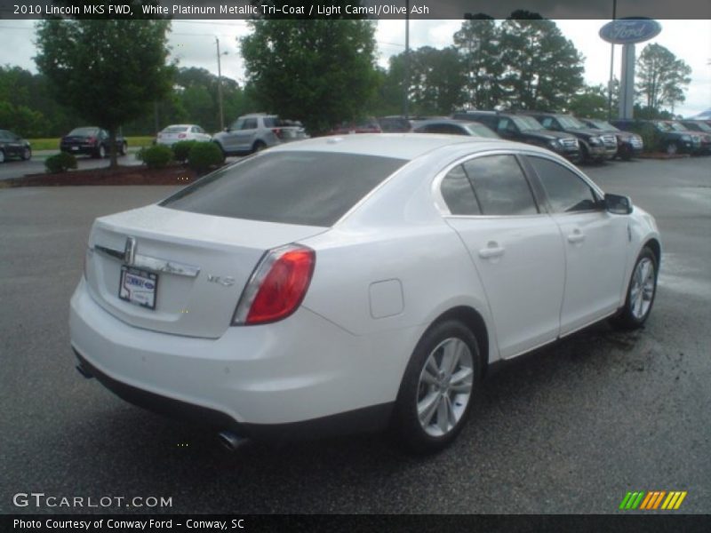 White Platinum Metallic Tri-Coat / Light Camel/Olive Ash 2010 Lincoln MKS FWD