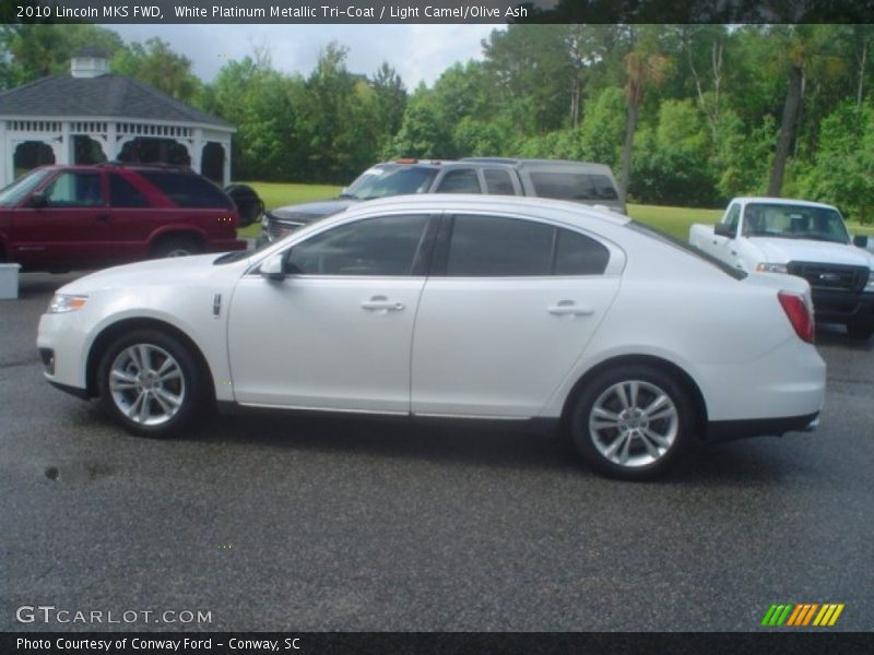 White Platinum Metallic Tri-Coat / Light Camel/Olive Ash 2010 Lincoln MKS FWD