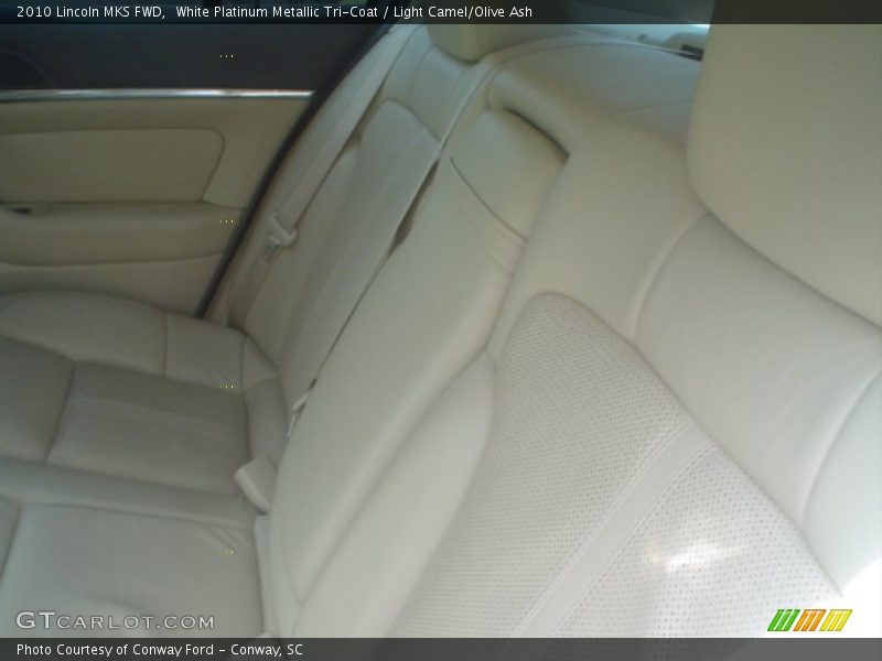 White Platinum Metallic Tri-Coat / Light Camel/Olive Ash 2010 Lincoln MKS FWD