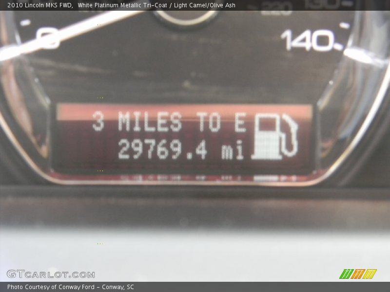 White Platinum Metallic Tri-Coat / Light Camel/Olive Ash 2010 Lincoln MKS FWD