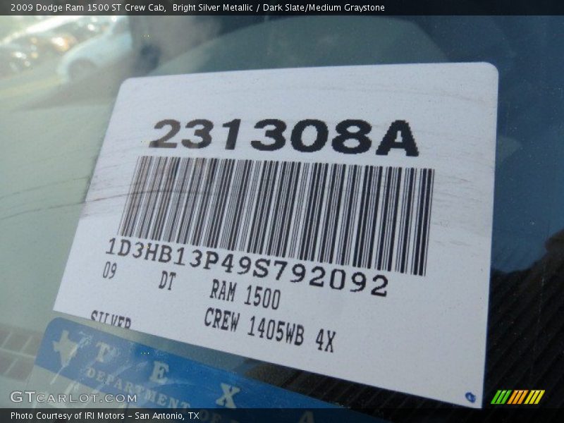 Bright Silver Metallic / Dark Slate/Medium Graystone 2009 Dodge Ram 1500 ST Crew Cab