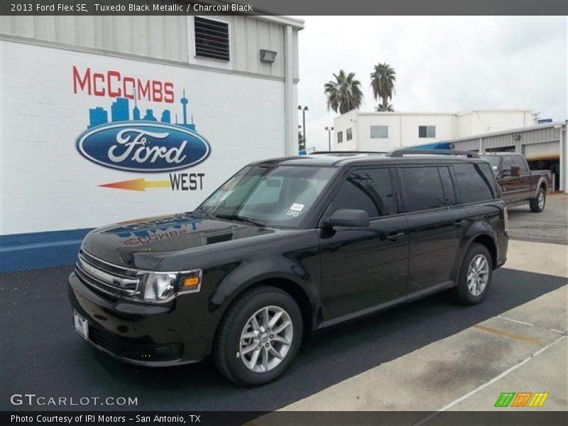Tuxedo Black Metallic / Charcoal Black 2013 Ford Flex SE