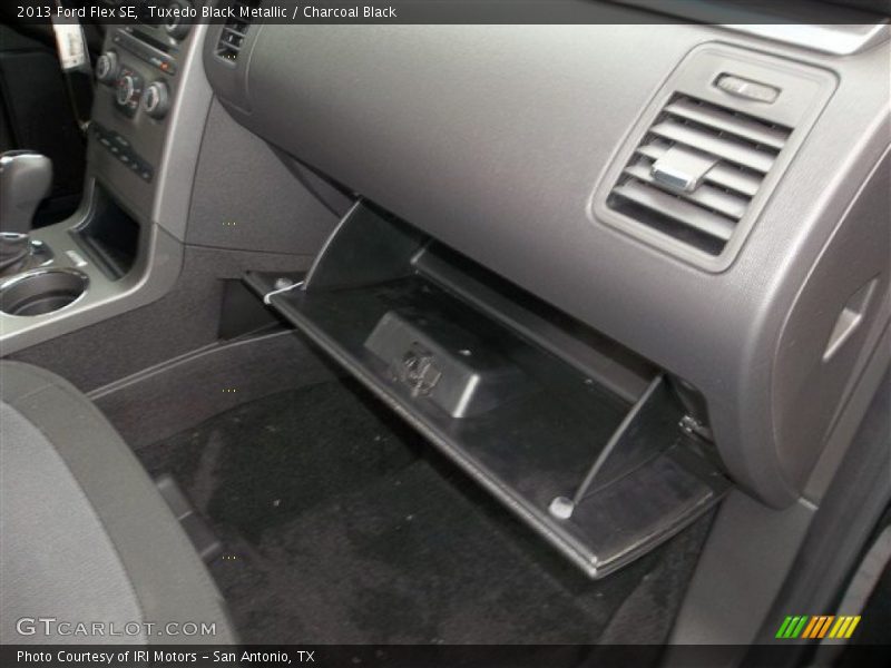 Tuxedo Black Metallic / Charcoal Black 2013 Ford Flex SE