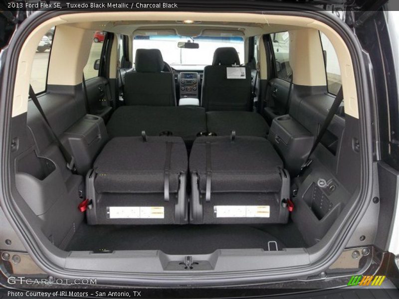 Tuxedo Black Metallic / Charcoal Black 2013 Ford Flex SE