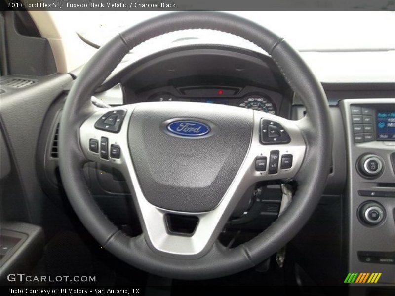Tuxedo Black Metallic / Charcoal Black 2013 Ford Flex SE