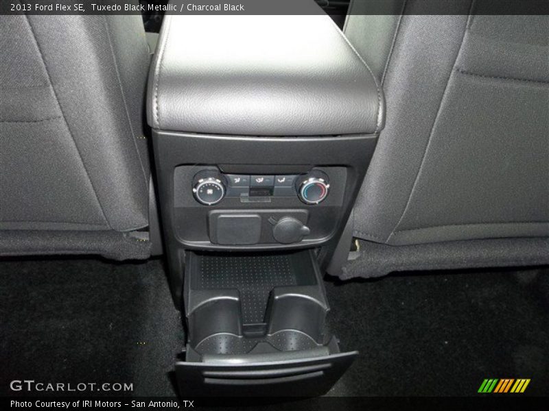 Tuxedo Black Metallic / Charcoal Black 2013 Ford Flex SE