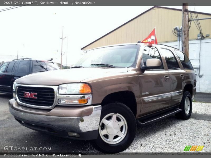 Sandalwood Metallic / Neutral/Shale 2003 GMC Yukon SLT