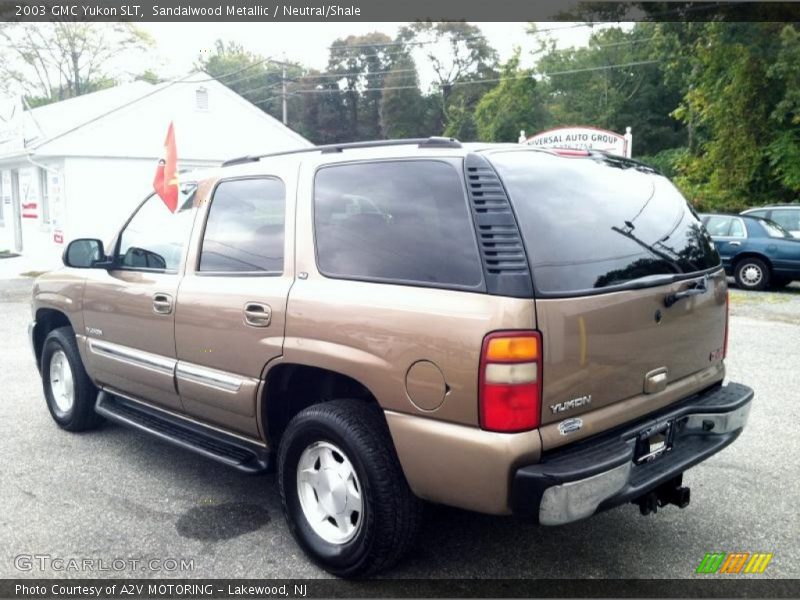 Sandalwood Metallic / Neutral/Shale 2003 GMC Yukon SLT
