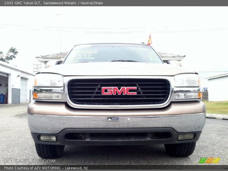 Sandalwood Metallic / Neutral/Shale 2003 GMC Yukon SLT