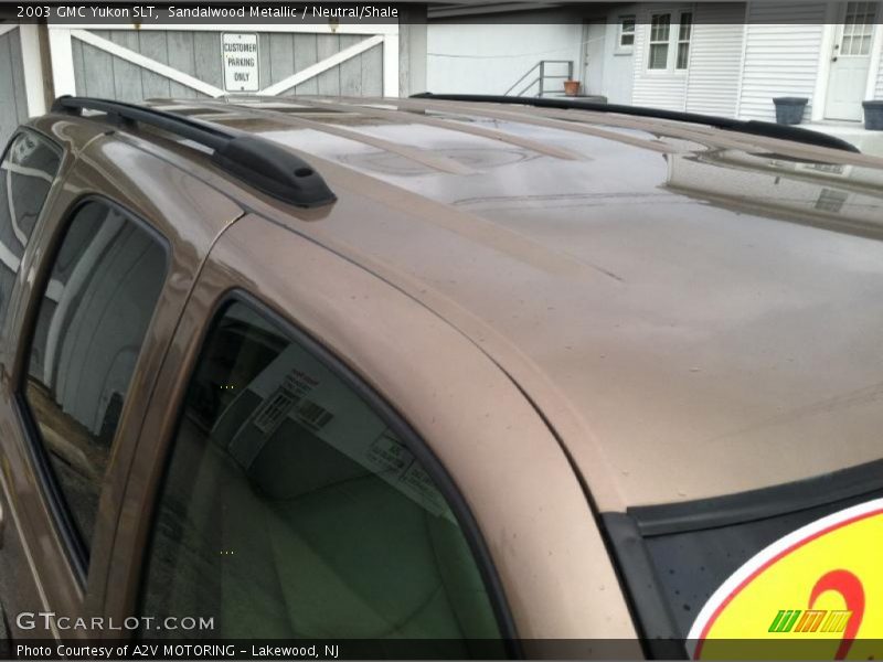 Sandalwood Metallic / Neutral/Shale 2003 GMC Yukon SLT