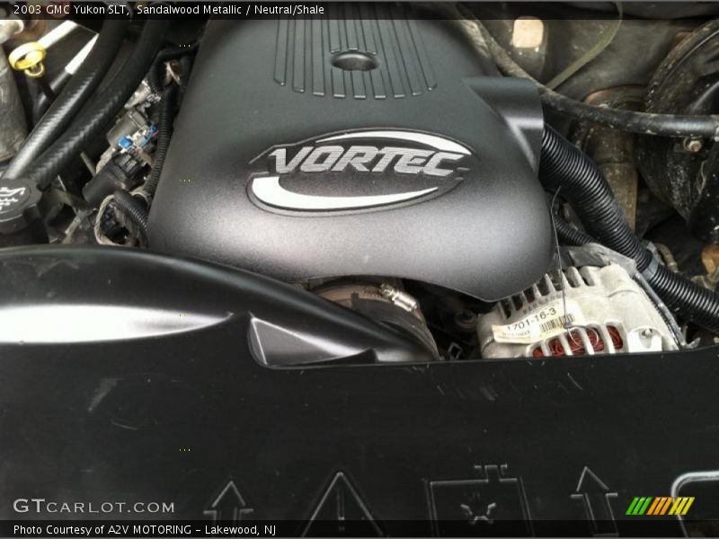 Sandalwood Metallic / Neutral/Shale 2003 GMC Yukon SLT