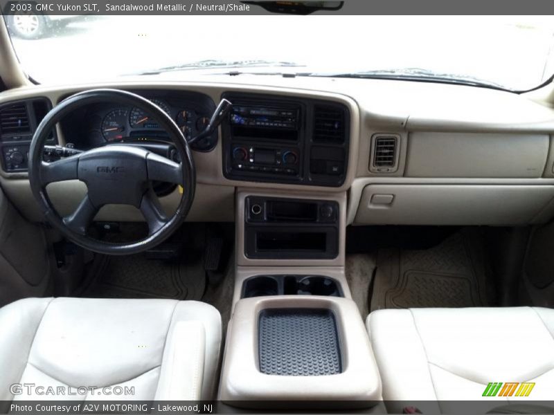 Sandalwood Metallic / Neutral/Shale 2003 GMC Yukon SLT