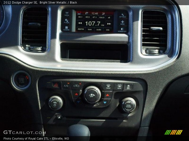 Bright Silver Metallic / Black 2012 Dodge Charger SE