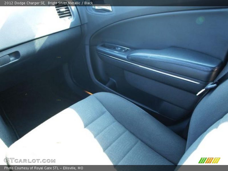 Bright Silver Metallic / Black 2012 Dodge Charger SE