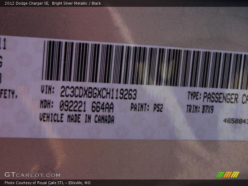 Bright Silver Metallic / Black 2012 Dodge Charger SE