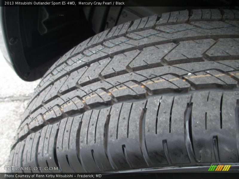 Mercury Gray Pearl / Black 2013 Mitsubishi Outlander Sport ES 4WD