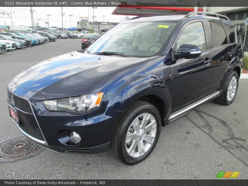Front 3/4 View of 2013 Outlander SE AWD
