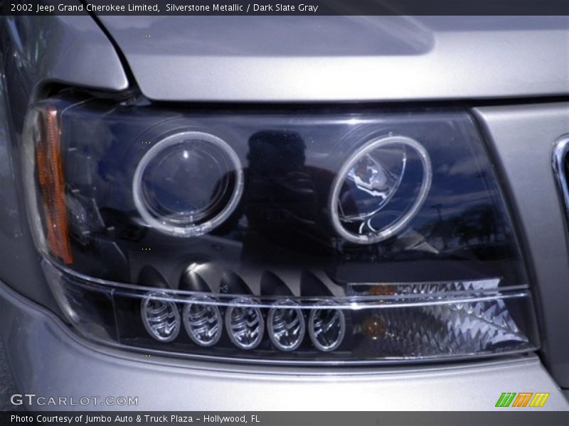 Silverstone Metallic / Dark Slate Gray 2002 Jeep Grand Cherokee Limited