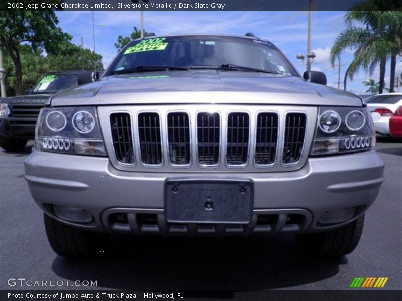 Silverstone Metallic / Dark Slate Gray 2002 Jeep Grand Cherokee Limited