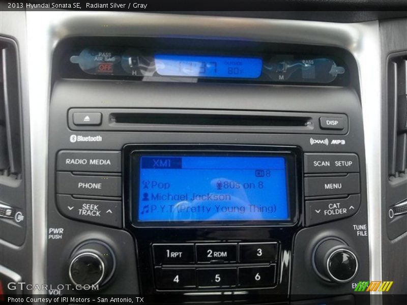 Radiant Silver / Gray 2013 Hyundai Sonata SE