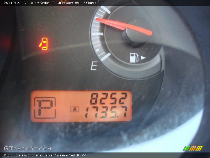 Fresh Powder White / Charcoal 2011 Nissan Versa 1.6 Sedan