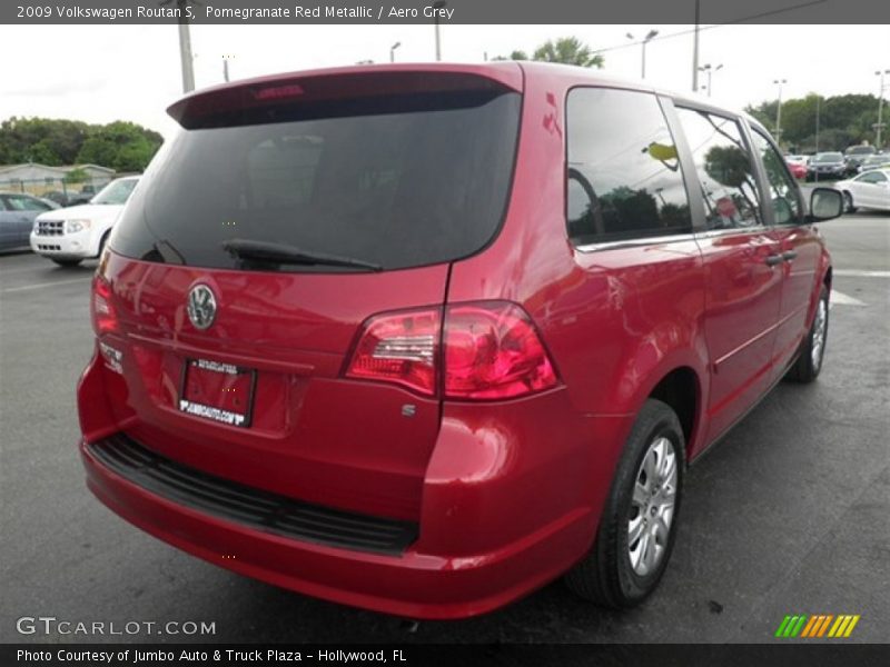 Pomegranate Red Metallic / Aero Grey 2009 Volkswagen Routan S