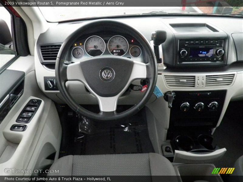 Pomegranate Red Metallic / Aero Grey 2009 Volkswagen Routan S