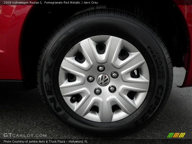 Pomegranate Red Metallic / Aero Grey 2009 Volkswagen Routan S