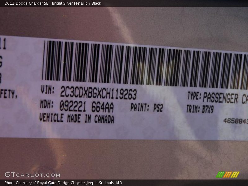 Bright Silver Metallic / Black 2012 Dodge Charger SE