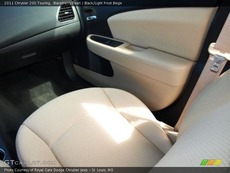 Blackberry Pearl / Black/Light Frost Beige 2011 Chrysler 200 Touring