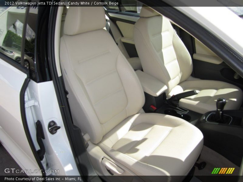 Candy White / Cornsilk Beige 2012 Volkswagen Jetta TDI Sedan