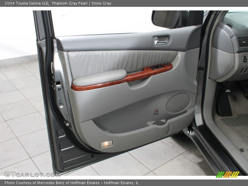 Phantom Gray Pearl / Stone Gray 2004 Toyota Sienna XLE