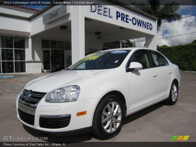 Candy White / Cornsilk Beige 2010 Volkswagen Jetta SE Sedan