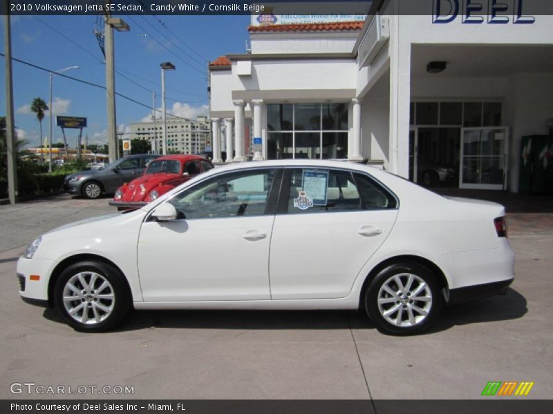 Candy White / Cornsilk Beige 2010 Volkswagen Jetta SE Sedan