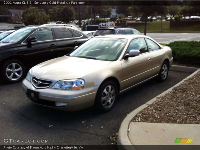 Front 3/4 View of 2001 CL 3.2