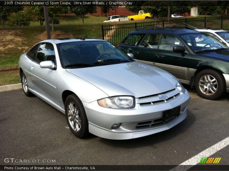 Ultra Silver Metallic / Graphite Gray 2005 Chevrolet Cavalier LS Sport Coupe