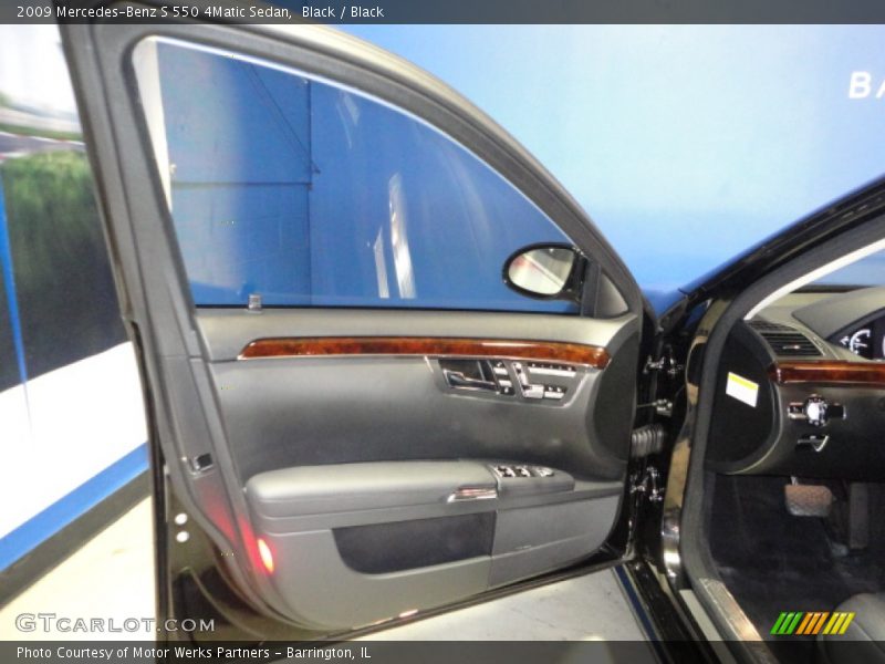 Black / Black 2009 Mercedes-Benz S 550 4Matic Sedan