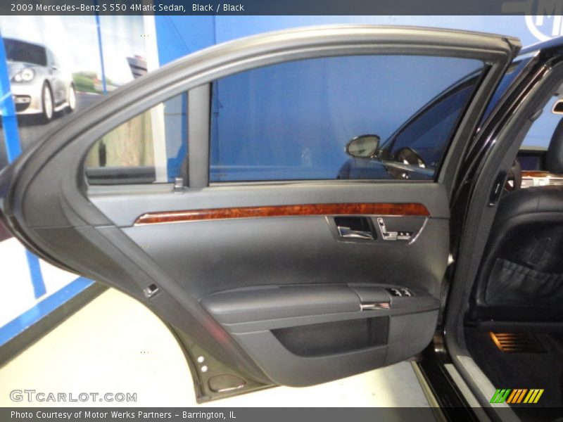 Black / Black 2009 Mercedes-Benz S 550 4Matic Sedan