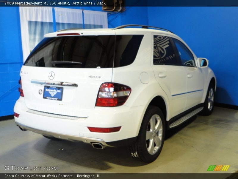 Arctic White / Black 2009 Mercedes-Benz ML 350 4Matic