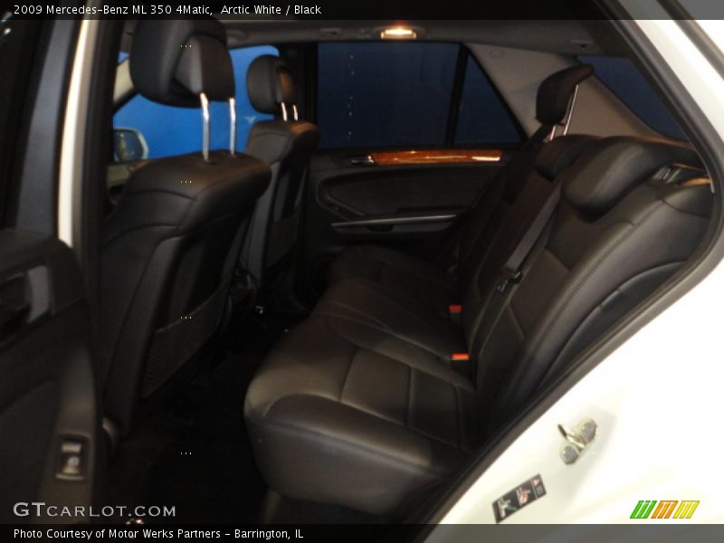 Arctic White / Black 2009 Mercedes-Benz ML 350 4Matic