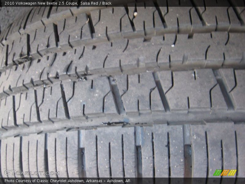 Salsa Red / Black 2010 Volkswagen New Beetle 2.5 Coupe
