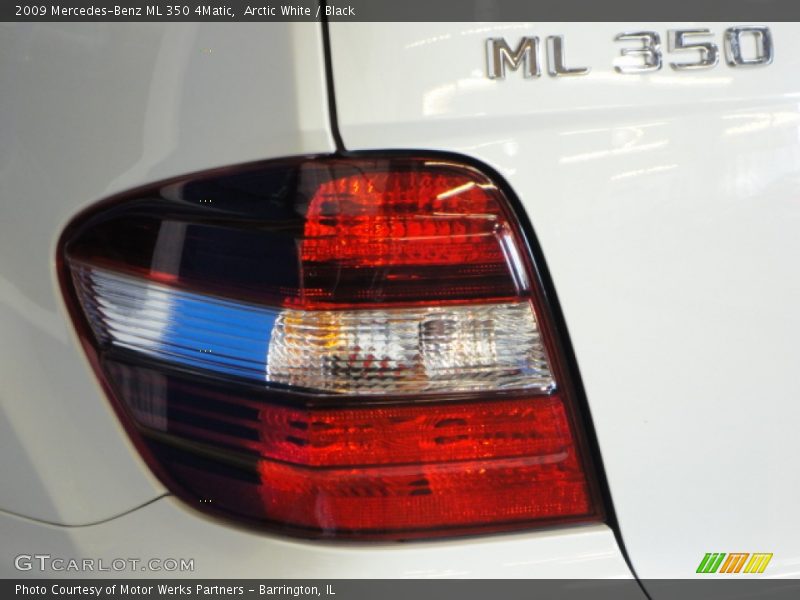 Arctic White / Black 2009 Mercedes-Benz ML 350 4Matic