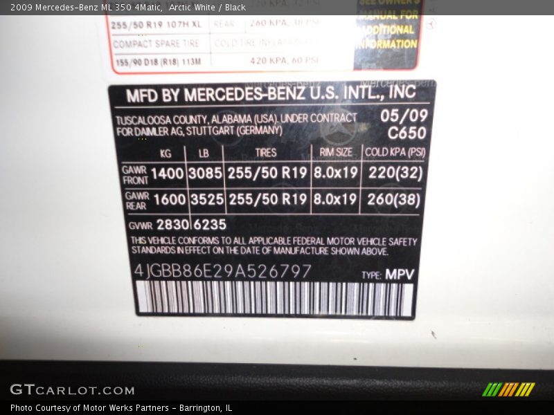 Arctic White / Black 2009 Mercedes-Benz ML 350 4Matic