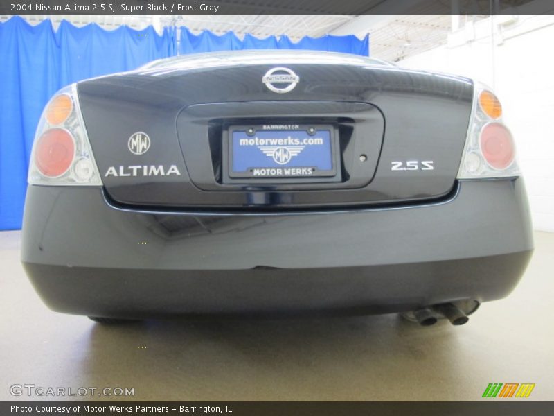 Super Black / Frost Gray 2004 Nissan Altima 2.5 S
