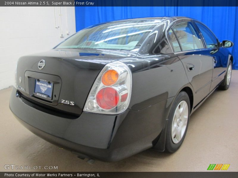 Super Black / Frost Gray 2004 Nissan Altima 2.5 S