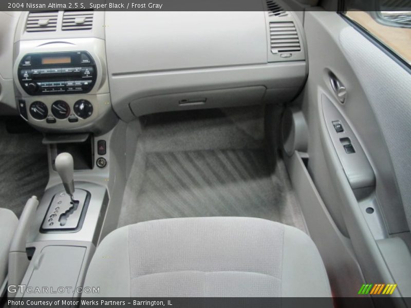 Super Black / Frost Gray 2004 Nissan Altima 2.5 S
